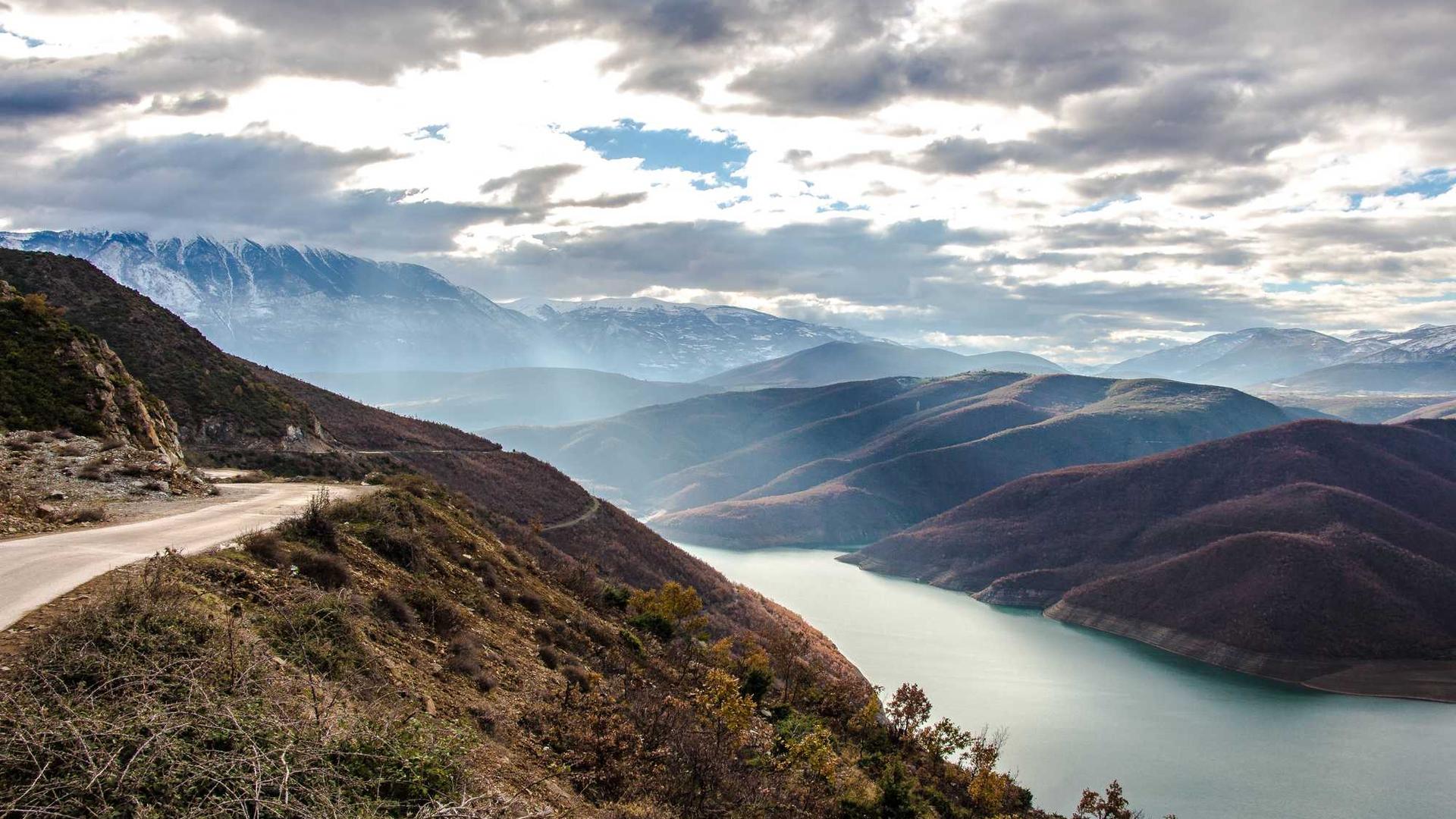 Random image from Lorem Picsum