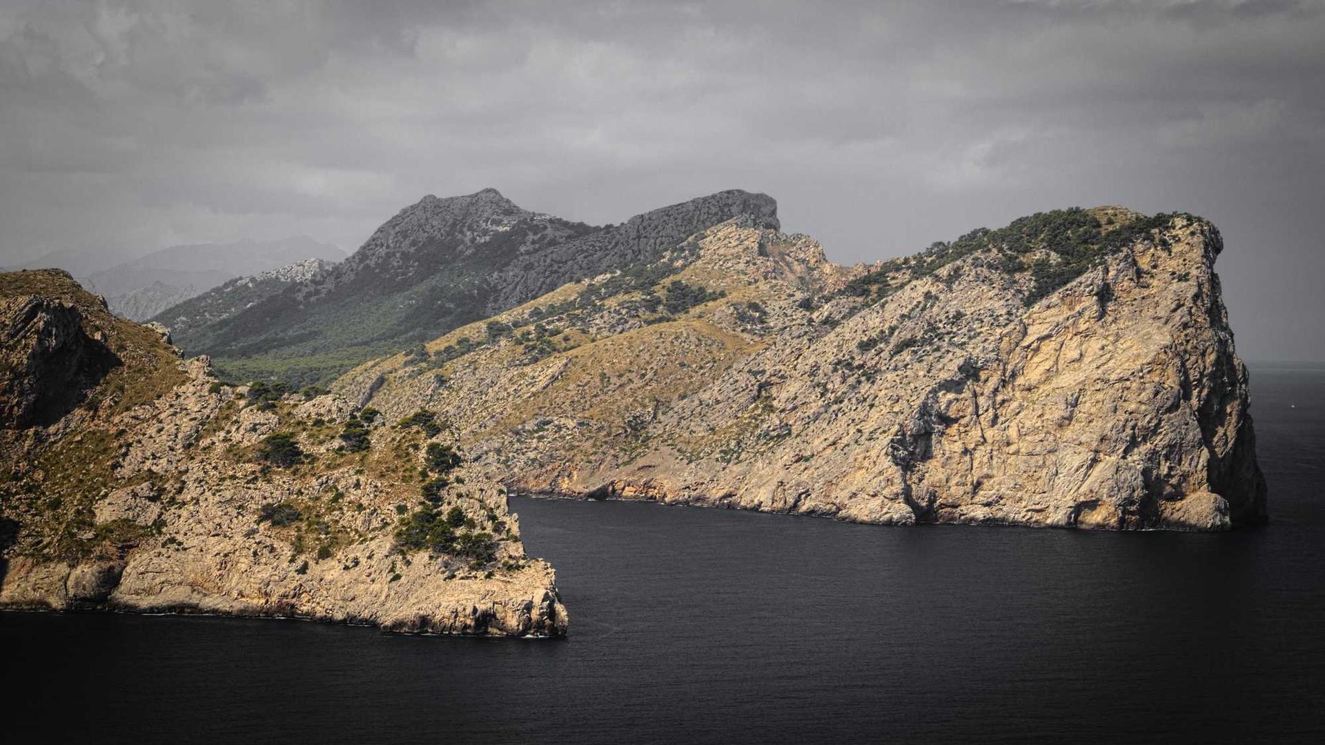 Random image from Lorem Picsum